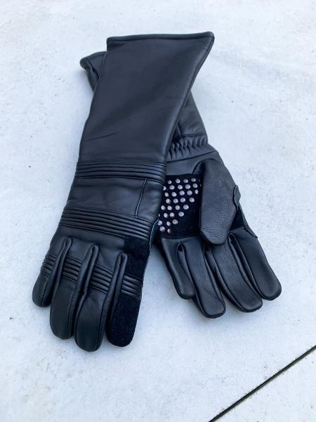 Bat gloves for cosplay - Michael Keaton 1989 gloves picture