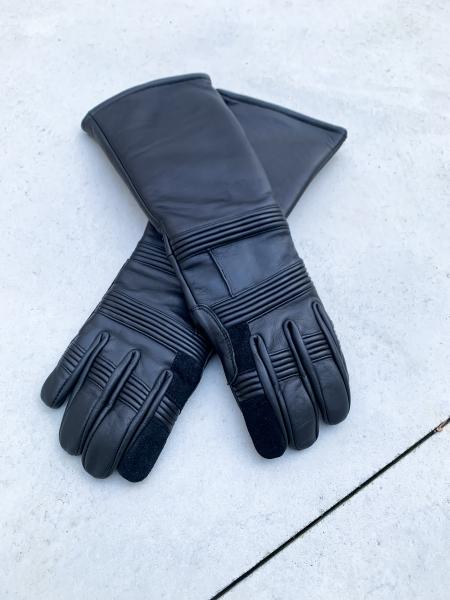 Bat gloves for cosplay - Michael Keaton 1989 gloves picture