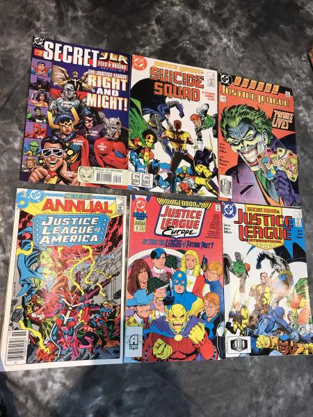 Justice League Comics (13 total) picture