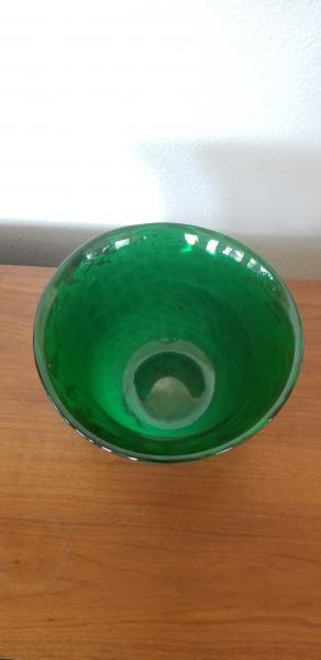Green and blue "bubble" bowl picture