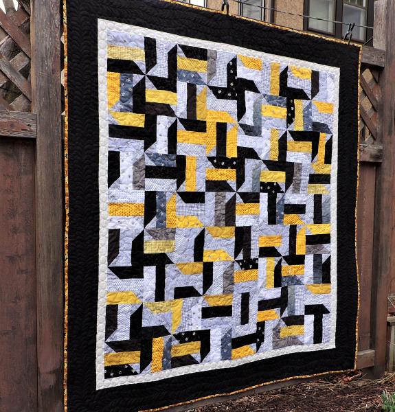 Black and Yellow Bee Quilt picture