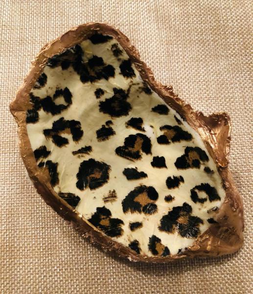 Oyster Trinket Dish - Blk/Brown Leopard picture