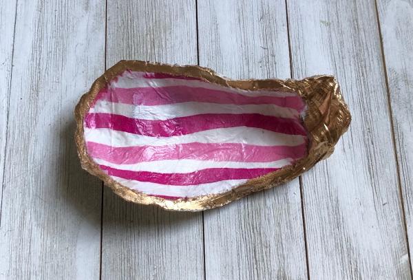 Oyster Trinket Dish - Pink Wave picture