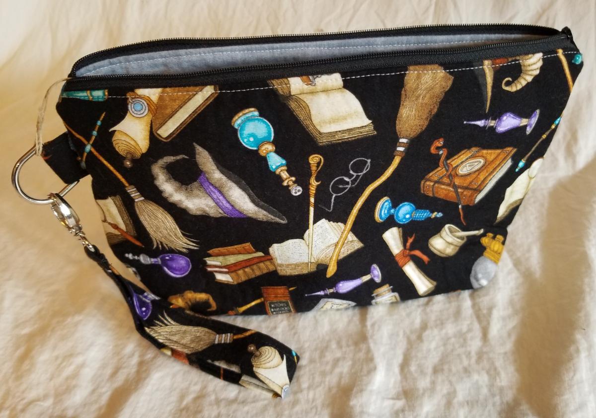 Small Wedge Bag w/wristlet picture