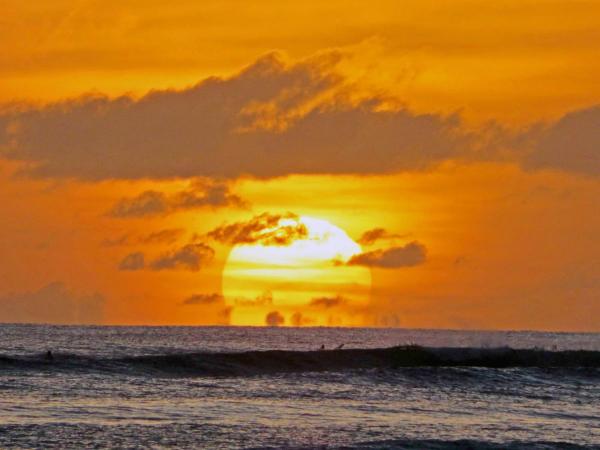 Waikiki Sunset - Waikiki Beach , Hawaii