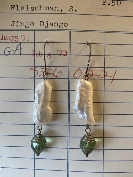 Pearl Earrings picture