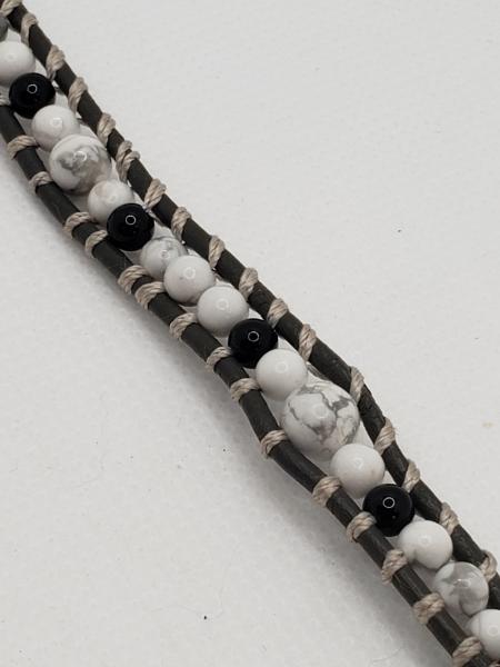 Leather Bracelet with Howlite and Onyx picture