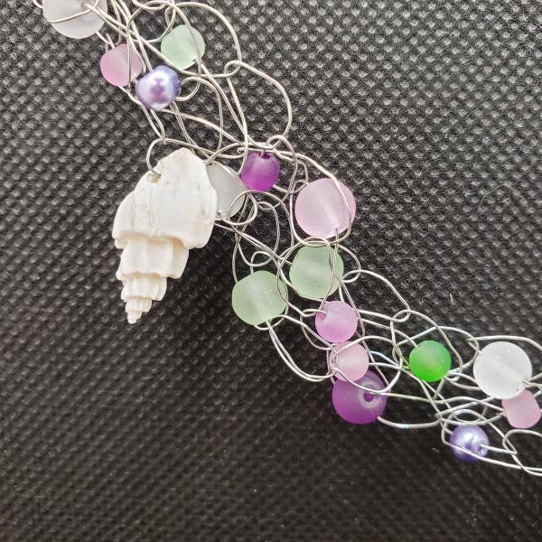White Seashell wire crochet necklace picture