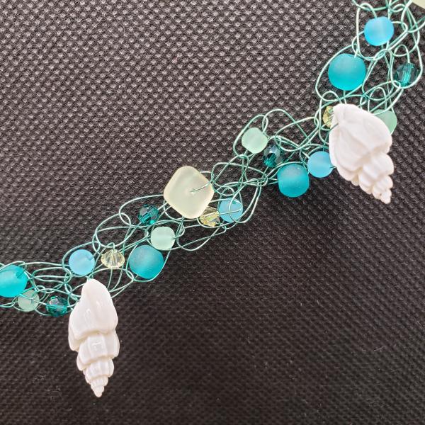 Seafoam Seashell wire crochet necklace picture