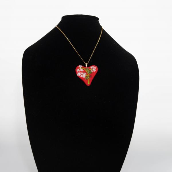 Jewelry - Heart pendant with white flowers picture