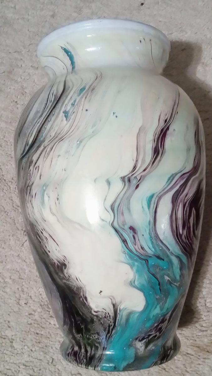 Hand painted vase picture
