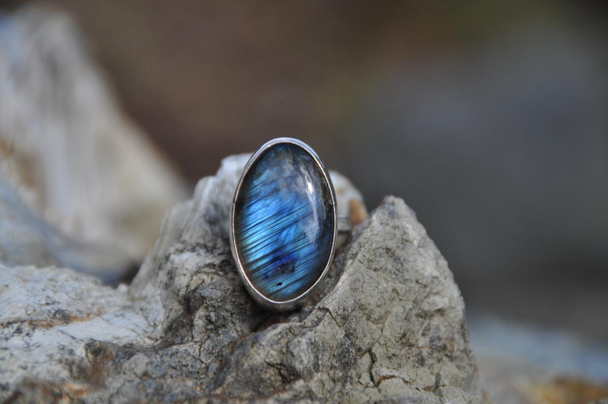 Oval Labradorite Sterling Silver Ring picture
