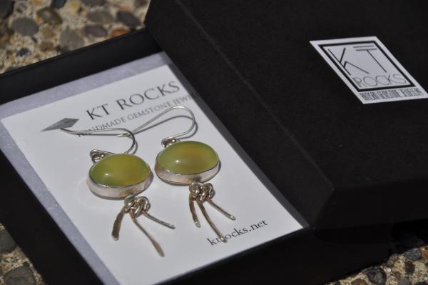 Apple Chalcedony Oval Earrings picture