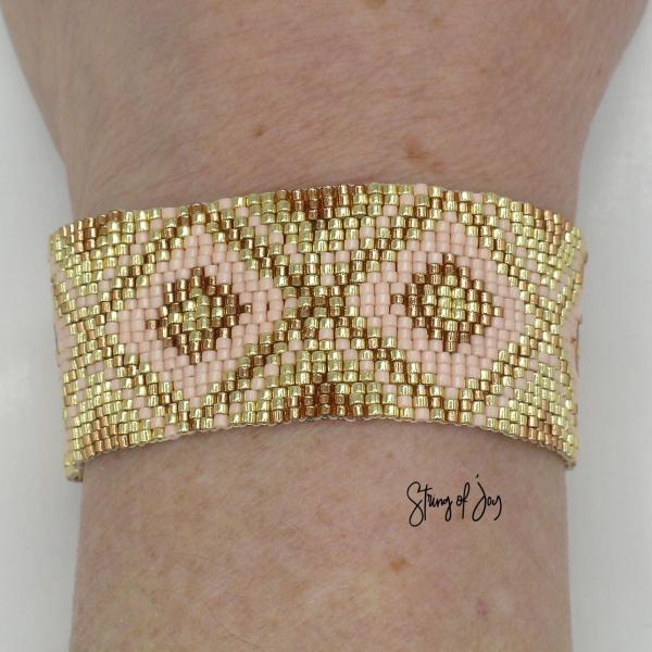 Diamond Peach Bracelet picture