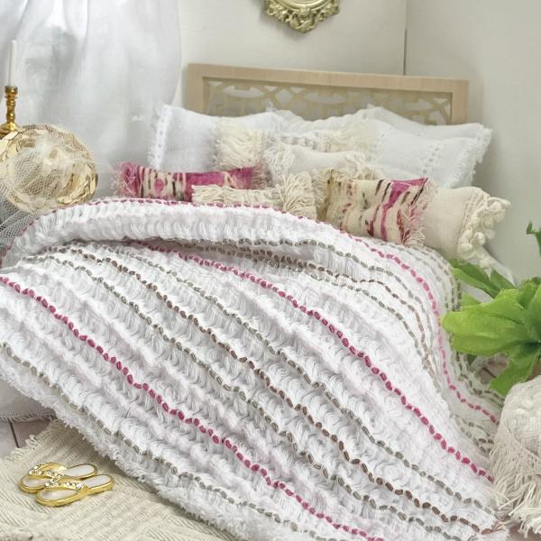 White Frayed and Textured Cotton Bedding Set-Zelia