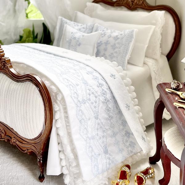 Blue Embroidered Bedding Set- Regina picture