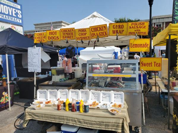 Dee's concession