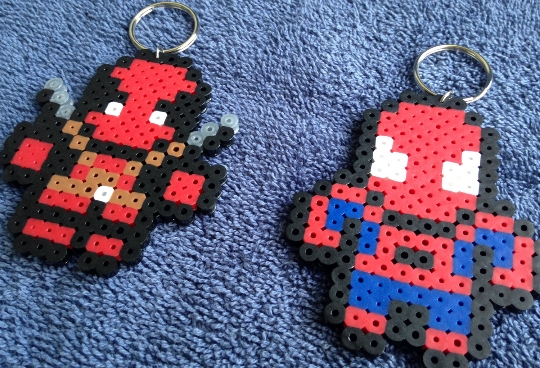 Spiderman / Deadpool Keychains picture