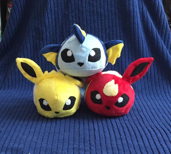 Flareon Jolteon Vaporeon Plush picture