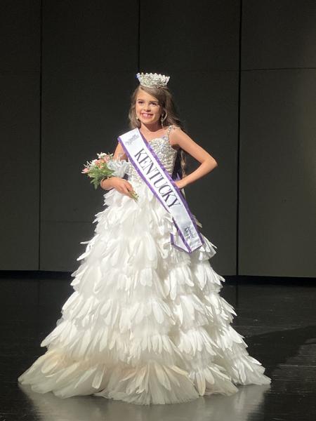 Junior Miss Kentucky Volunteer - Madalyn Sizemore