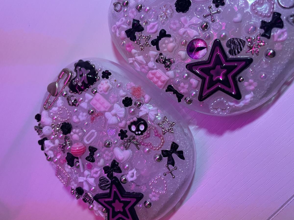 Junk AirPod Max Cases picture