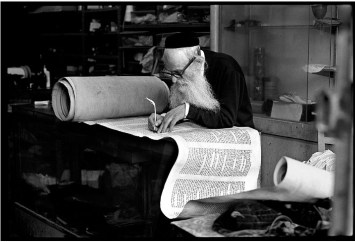 Rabbi Eisenbach, Scribe picture