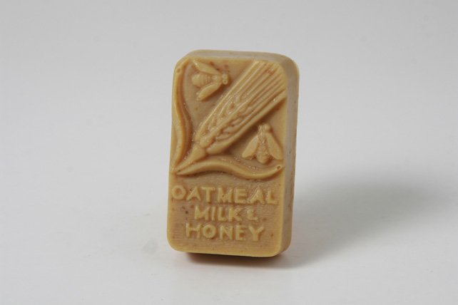Honey Almond with Oat Bran - Wheat Rectangle