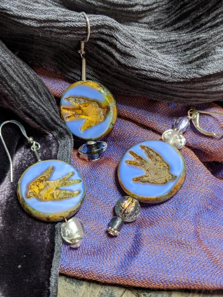 Swallow glass drop earrings picture