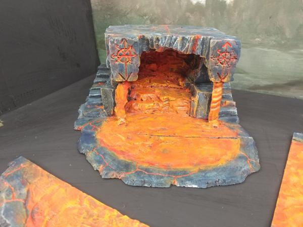 CUSTOM CHAOS MOUNTAIN LAVA-FALL w/ 22 PC MODULAR RIVER O' FIRESET picture