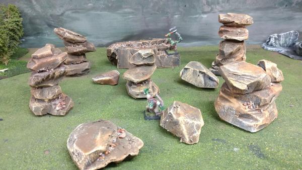 Stacked Stone &Messa Desert Scatter Terrain-10 pc.set