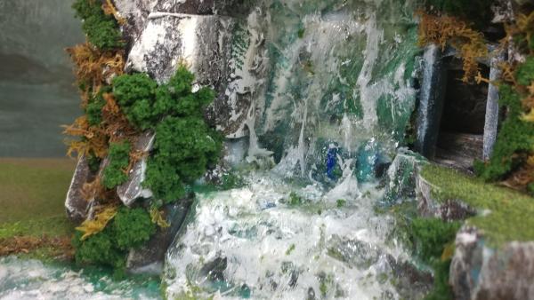 CUSTOM Lush GreenScape WATERFALL w/ 22 PC MODULAR RIVER SET picture