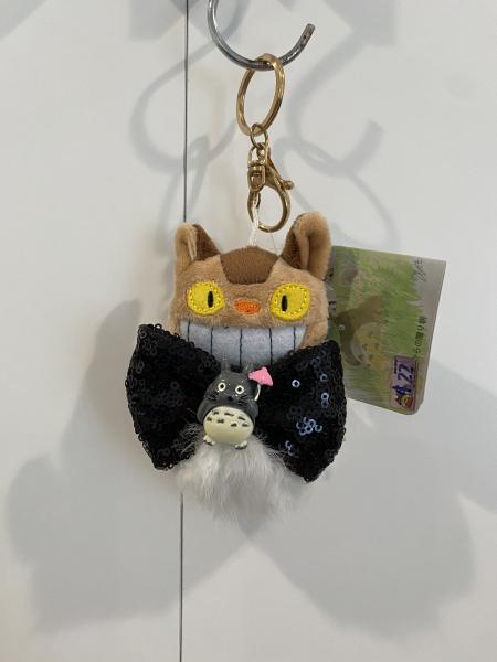 Totoro cat bus fuzz keychain picture