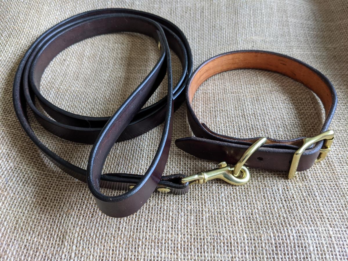 Leather dog leashes, 5/8, 3/4 and 1 inch widths picture