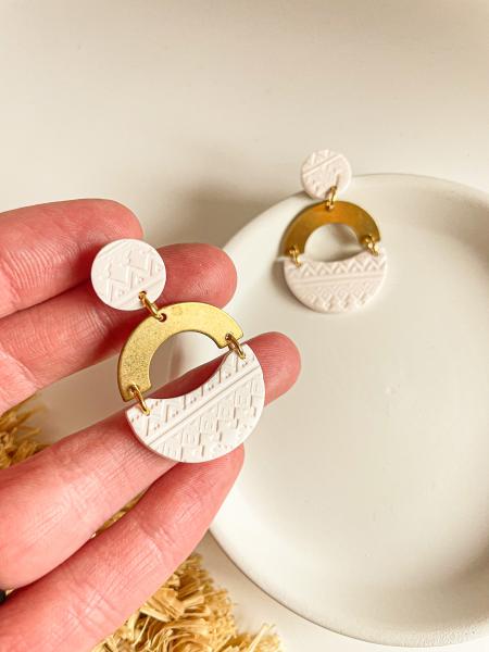 Andrea Earrings in White and Gold picture