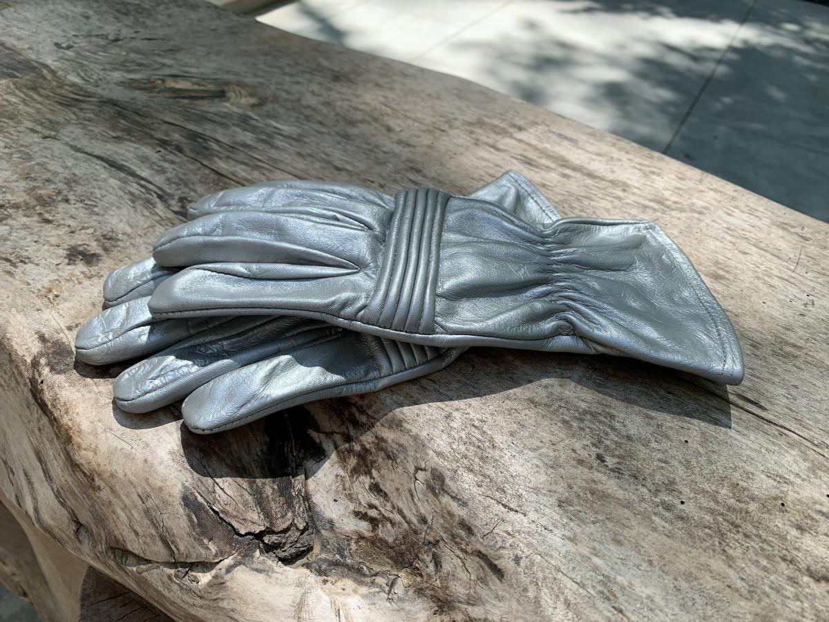 Leather Gloves for Power Rangers Cosplay/Short gauntlet/Top grain cowhide/Silver picture