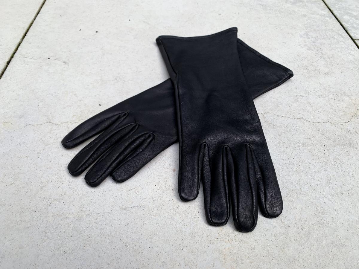 Super hero medium length leather gloves for Cosplay/Black picture