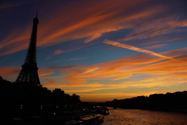 Eiffel Tower Sunset Lustre Print