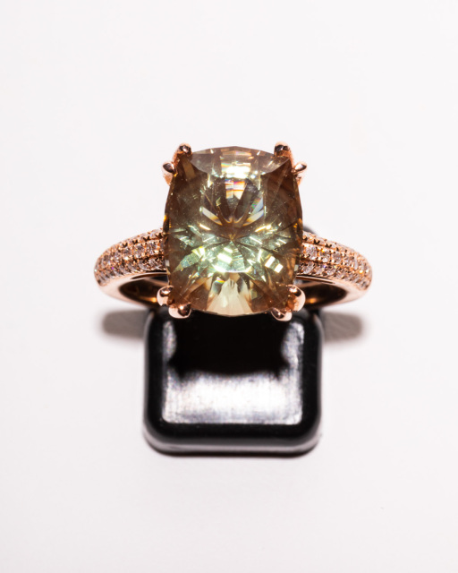 green Sunstone/ diamond 14 kt rose gold ring picture