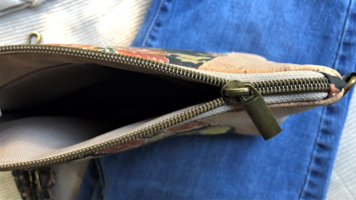 Cork Crossbody bag - Autumn floral green/gold picture