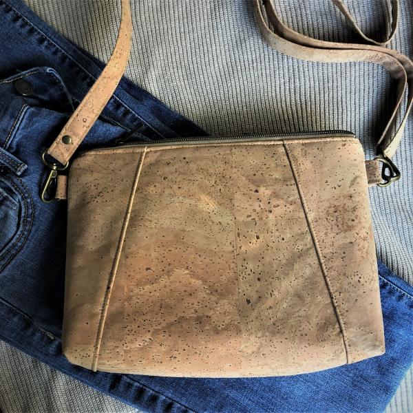 Cork crossbody bag - natural picture