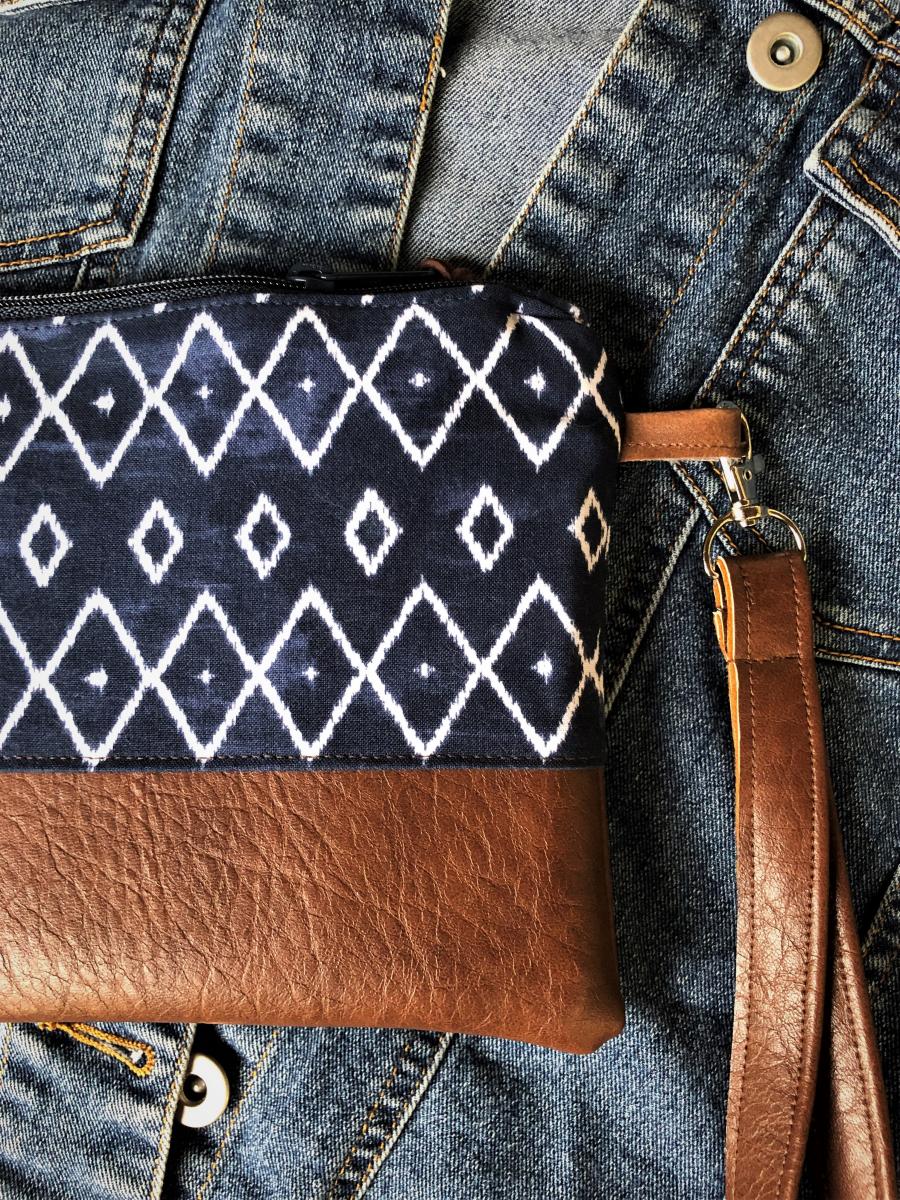 Copy of Boho wristlet clutch - Navy picture