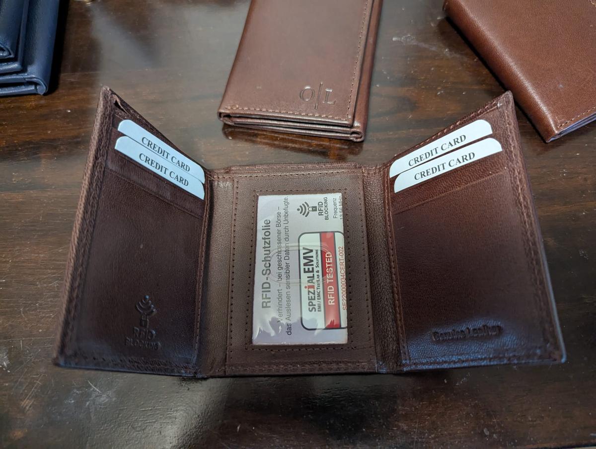MENS WALLET RFID picture