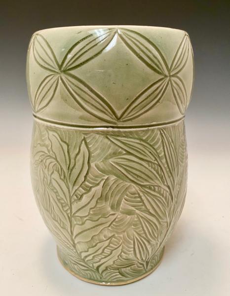 vine carved utensil jar picture