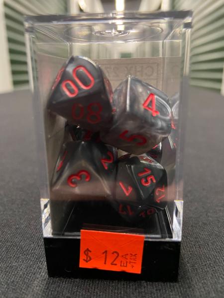 Chessex Velvet Black/Red 7-Die Set picture