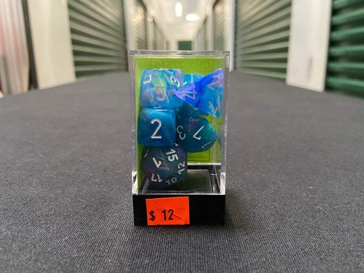 Chessex Festive Waterlily 7-Die Set picture