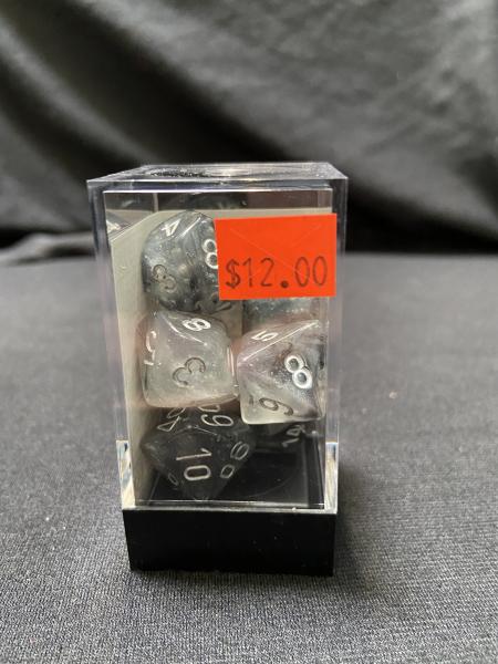 Chessex Borealis Light Smoke/Silver 7-Die Set picture