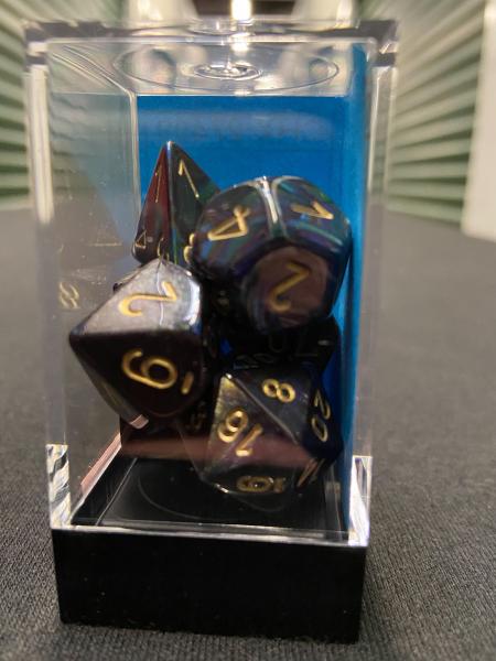 Chessex Lustrous Shadow/Gold 7-Die Set picture