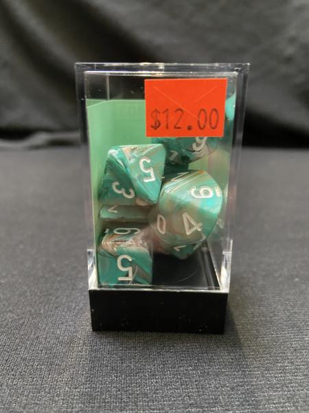 Chessex Marble Oxi-Copper/White 7-Die Set picture