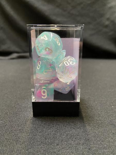 Chessex Nebula Wisteria/White 7-Die Set picture