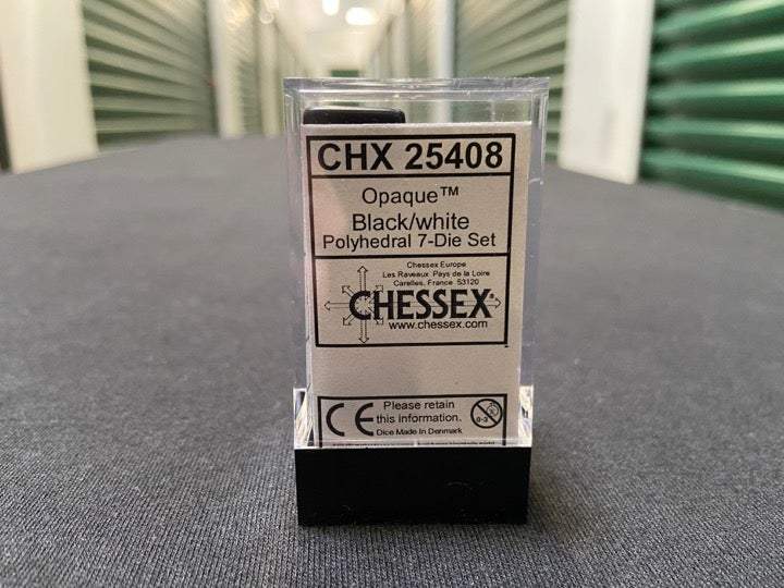 Chessex Opaque Black/White 7-Die Set picture